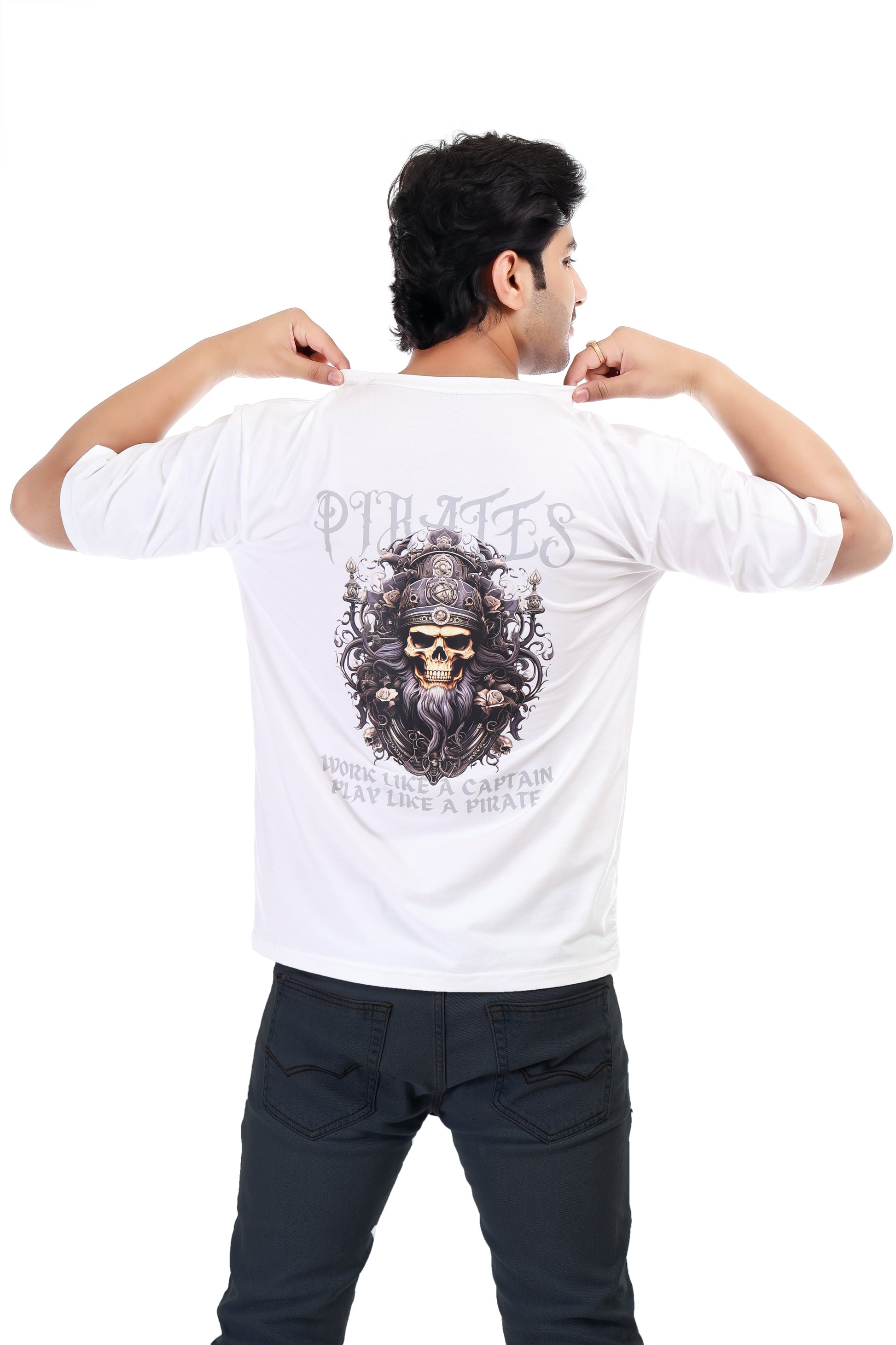 Men's Pirates Printed Oversized Round Neck T-shirt