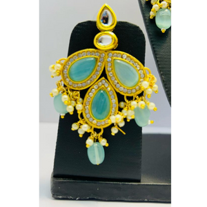 Drop Shaped Kundan & Pearls Necklace Set with Earring