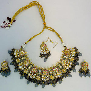 Kundan Gold Tone Stone Necklace With Earring & Mangtika Set