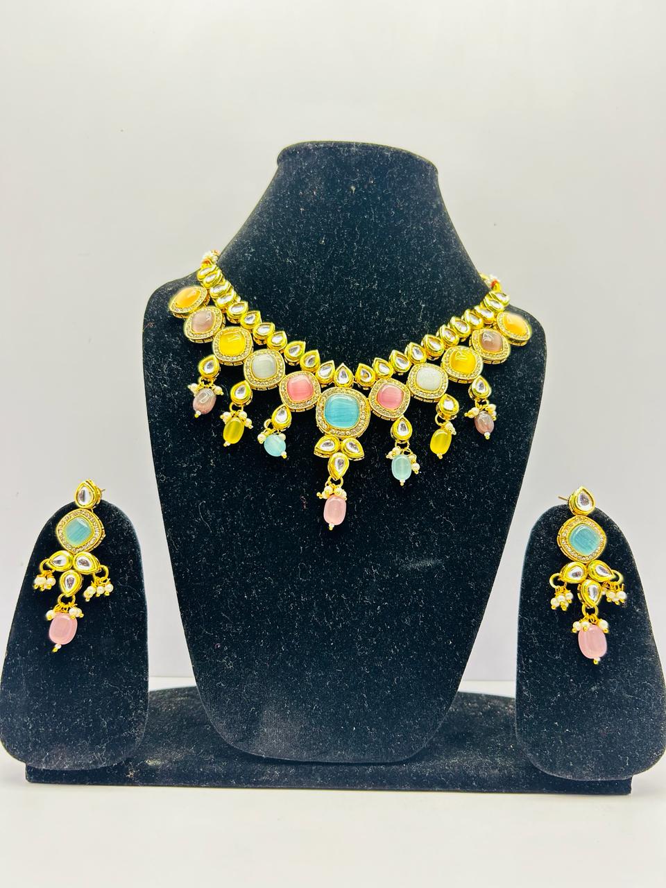 Kundan Gold Tone Stone Necklace with Earring Set