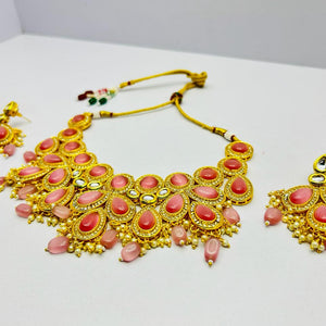 Drop Shaped Kundan & Pearls Necklace Set with Earring