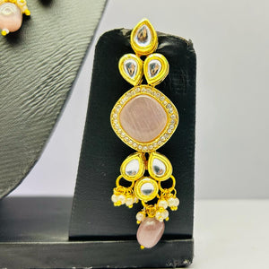 Kundan Gold Tone Stone Necklace with Earring & Mangtika