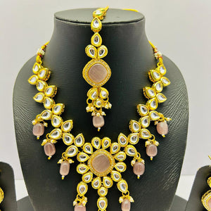 Kundan Gold Tone Stone Necklace with Earring & Mangtika