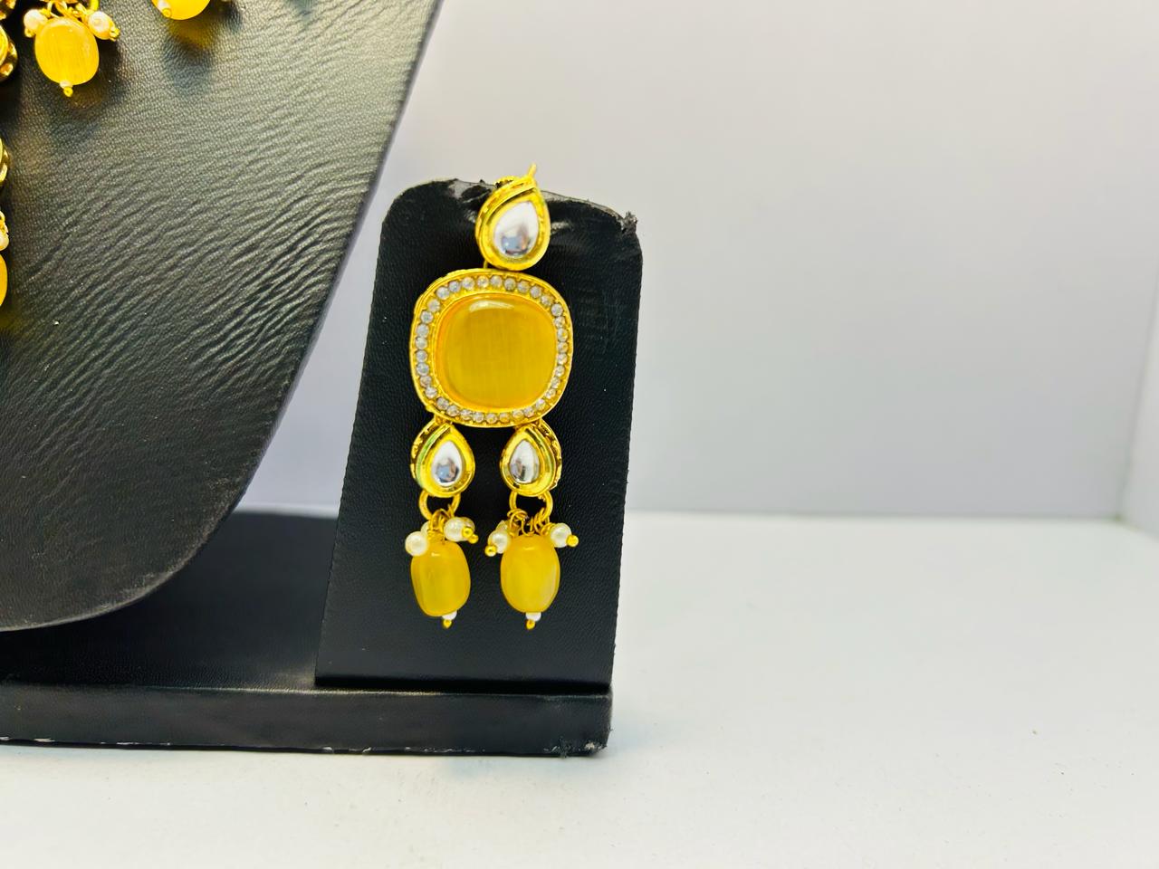 Kundan Gold Tone Stone Necklace with Earring